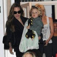 Angelina Jolie takes her children to visit Gwen Stefani | Picture 88173